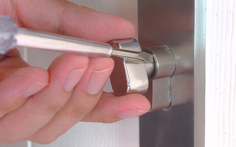ouvrir une porte Fublaines