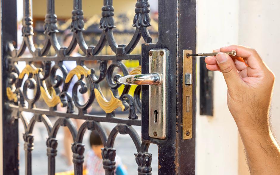  ouvrir une porte Fublaines